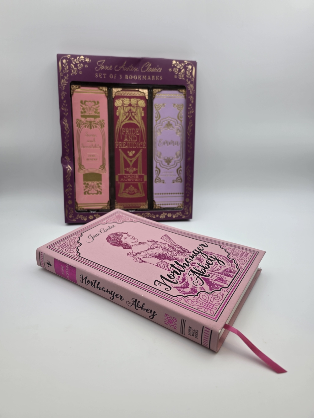 Jane Austen Book Lover Gift Set:  Northhangar Abbey & Luxury Bookmarks